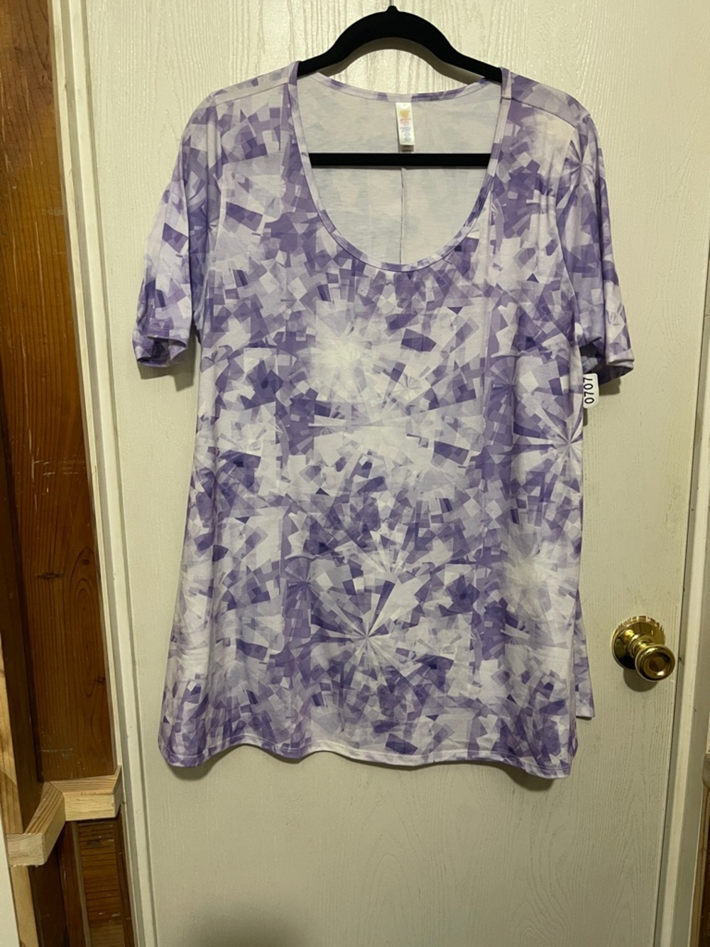 LuLaRoe Lavender Patterned Perfect T Womens Top BNWT